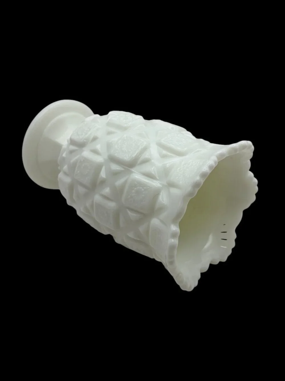 Veg Westmoreland Old Quilt Celery Milk Glass Vase Footed Pedestal White Pressed
